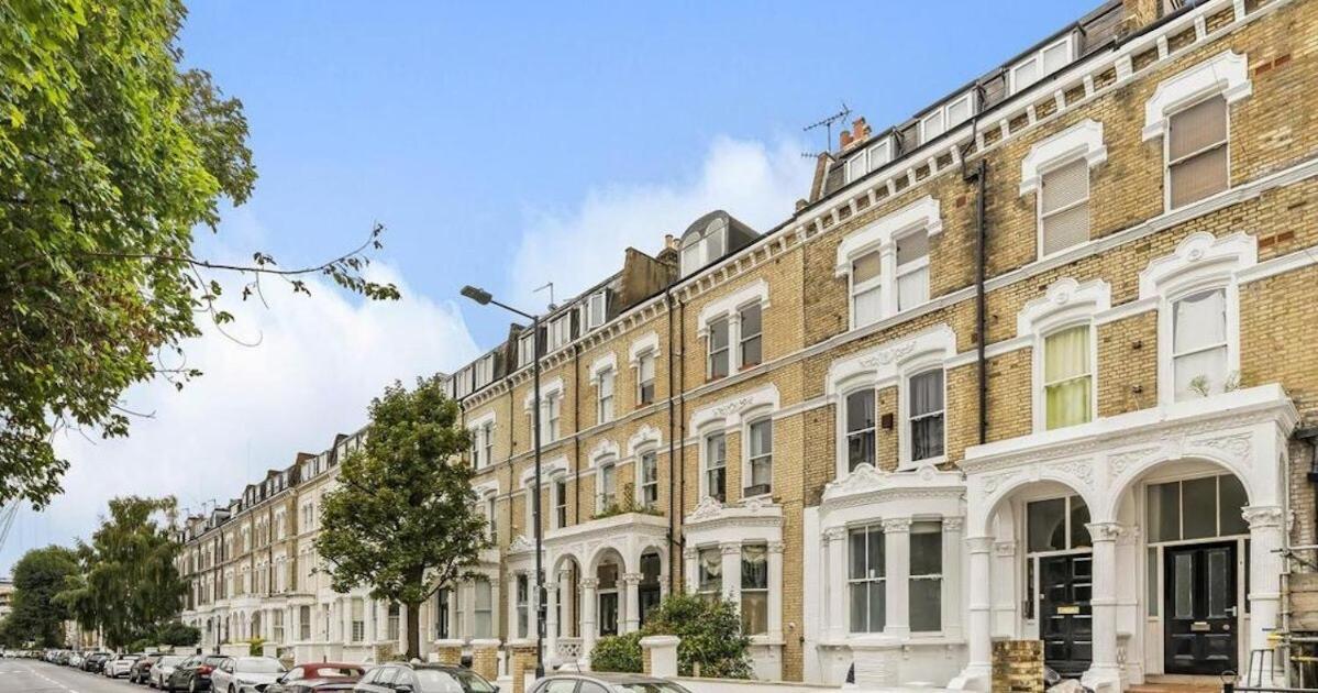 1-Bed Apartment, Close To Kensington Olympia With Free Wi-Fi & Netflix Londen Buitenkant foto